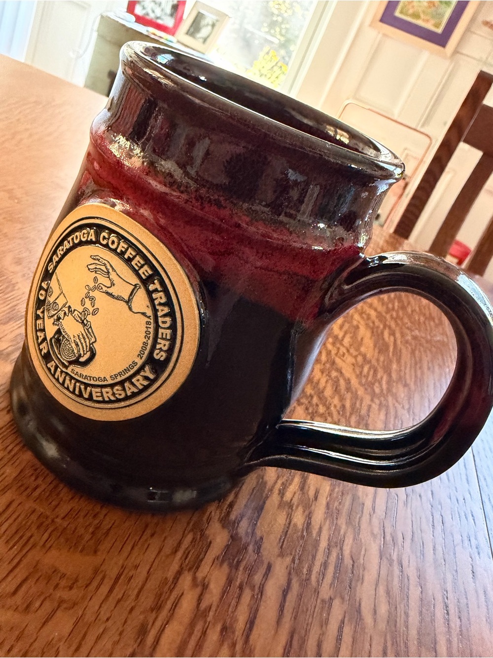 Saratoga Coffee Traders Handcrafted Ceramic Coffee Mug in Dark Brown and Red - Picture 4 of 5